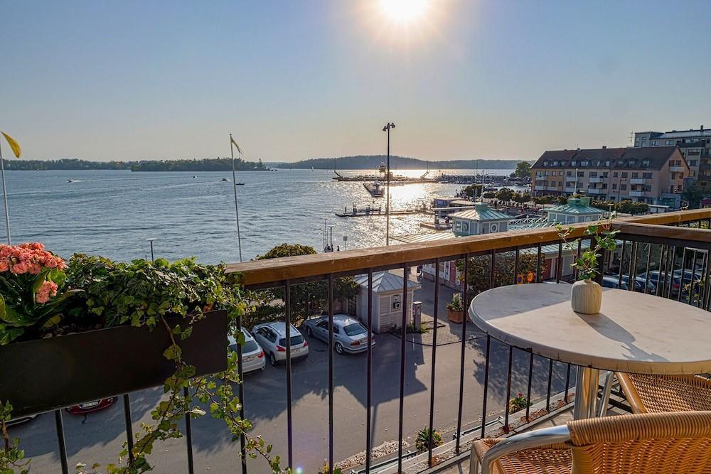 Waxholms Hotell Vaxholm Extérieur photo