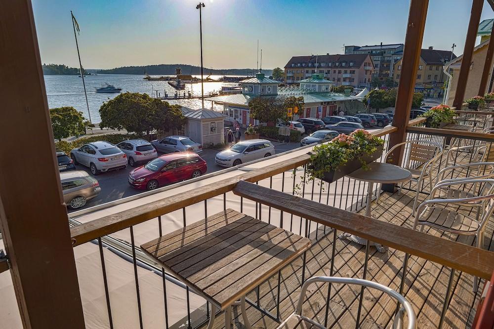 Waxholms Hotell Vaxholm Extérieur photo